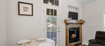 Cozy Cottage at Lake George Campsites!