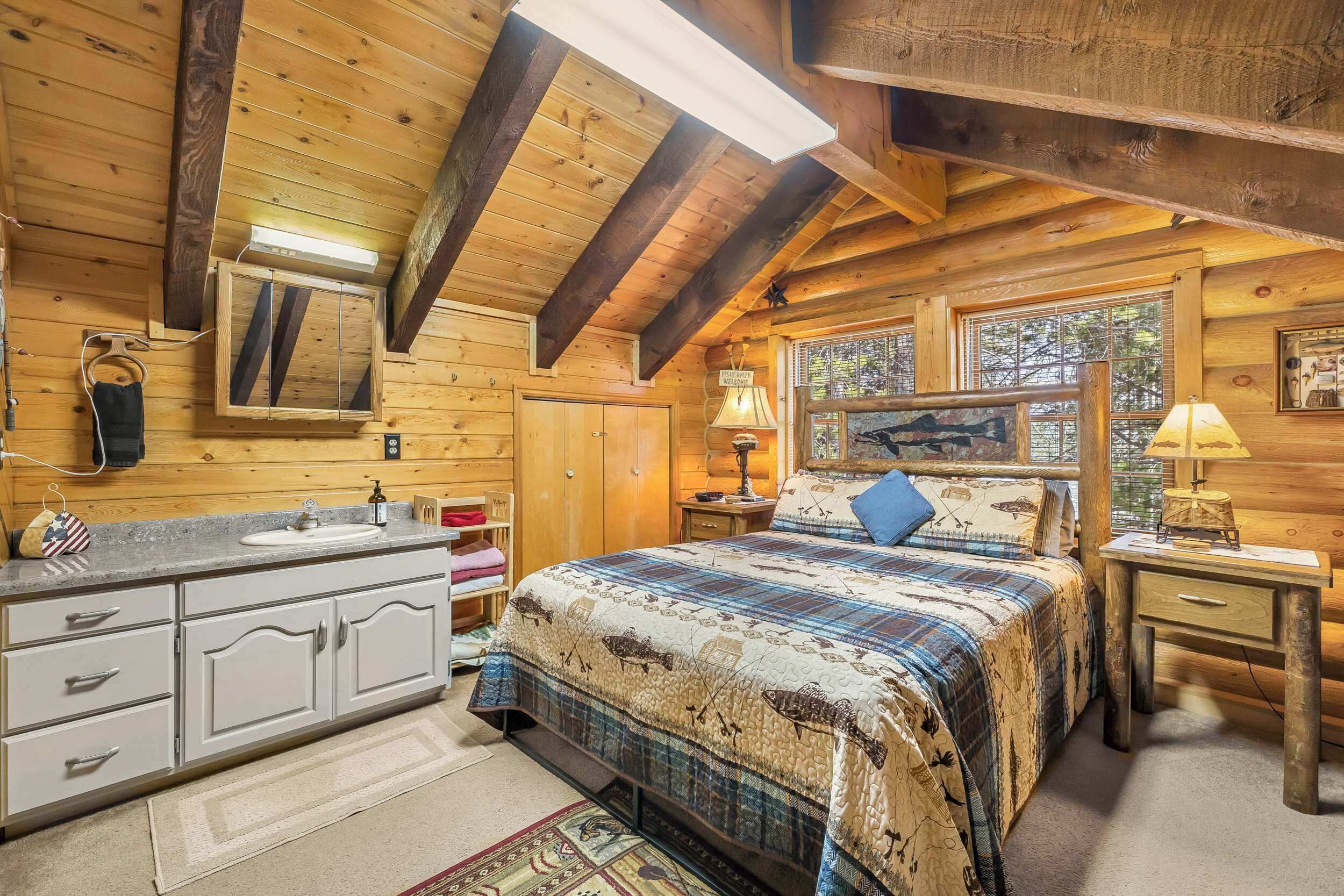4 bedrooms, WiFi, bed sheets