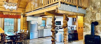 21 Miles to Yellowstone ~ Fire Pit ~ Horseshoes ~ Wifi