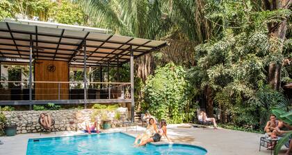 Believe Surf & Yoga Lodge Santa Teresa - Hostel
