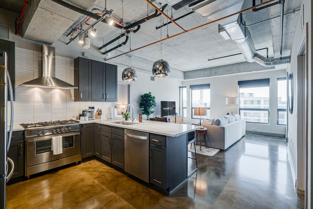 MINNESTAY* Sable 75 - Two Bedroom ★ Private Balcony ★ Skyline View ★ North Loop
