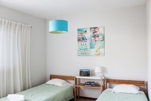 4 bedrooms, soundproofing, iron/ironing board, WiFi