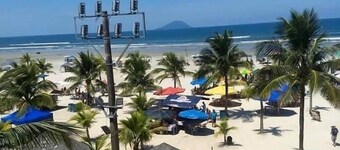 New house with 3 air-conditioned suites, 5 bathrooms. We only rent to families 