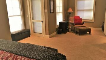 1 chambre, bureau, fer et planche à repasser, Wi-Fi gratuit