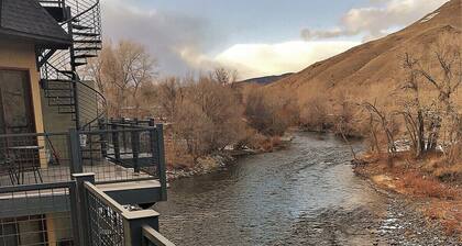This condominium is a 1 bedroom(s), 1.5 bathrooms, located in Salida, CO.