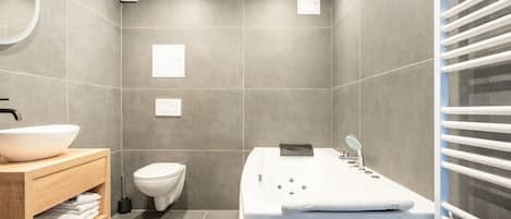 Deluxe-Studio | Badezimmer