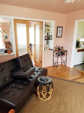 Interior - The historic fireman's cabin (Carpinteria)