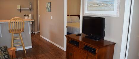 2 chambres, fer et planche à repasser, Wi-Fi gratuit, draps fournis