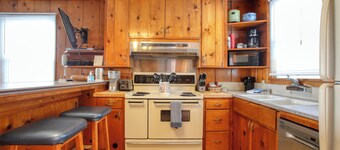 141 A 1st Street: 3 BR, 2 BA House in Avila Beach, 6 slaapplaatsen