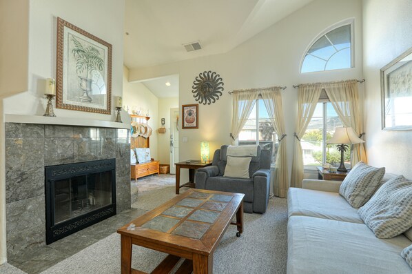 TV, fireplace, DVD player