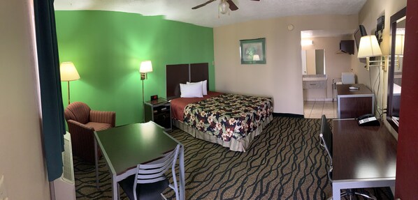 Single Room | Desk, free WiFi