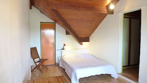 4 camere