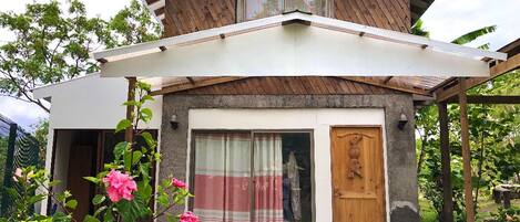 تفاصيل الفندق من الخارج