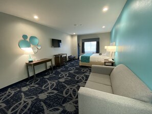 1 habitación, escritorio, tabla de planchar con plancha y wifi