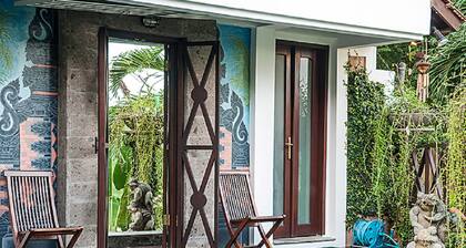 Taman Toya Villa  "Guestroom"