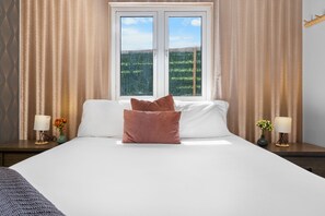 3 habitaciones, tabla de planchar con plancha y wifi gratis 