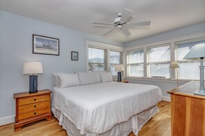 4 habitaciones, tabla de planchar con plancha, wifi y ropa de cama 