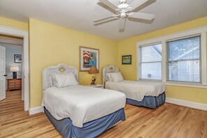 4 soverom, strykejern/-brett, wi-fi og sengetøy