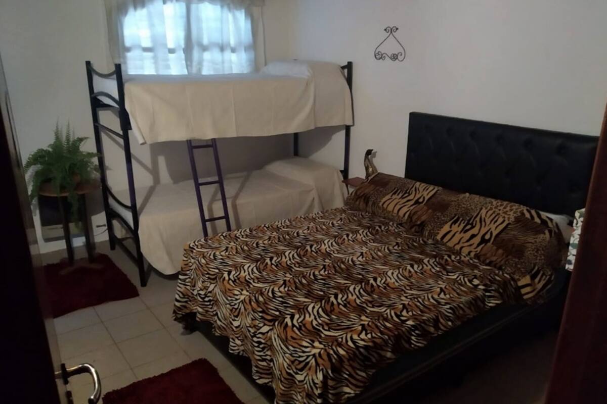 Eenvoudige kamer | 1 slaapkamer, gratis wifi
