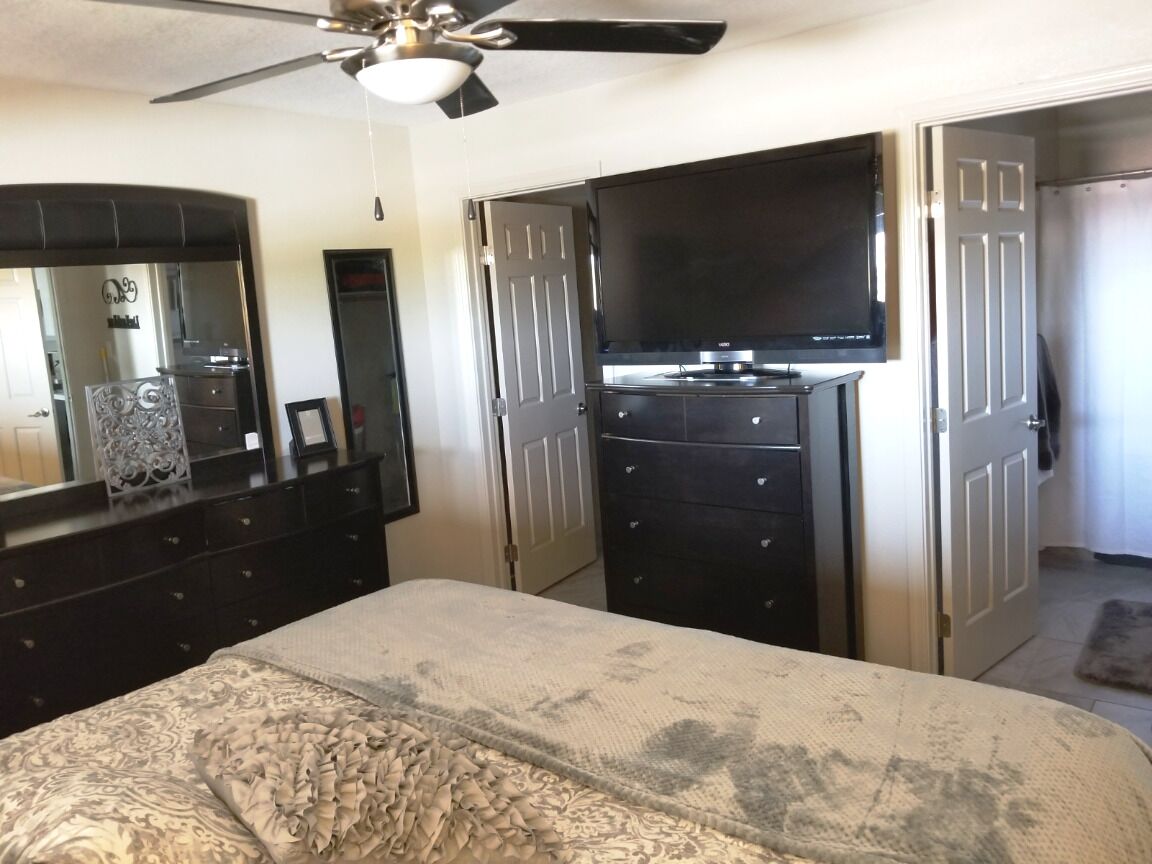 1 habitación y caja de seguridad en la habitación 