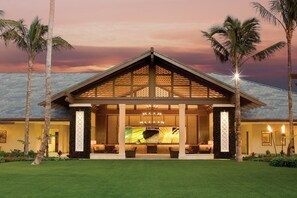 المنشأة من الخارج