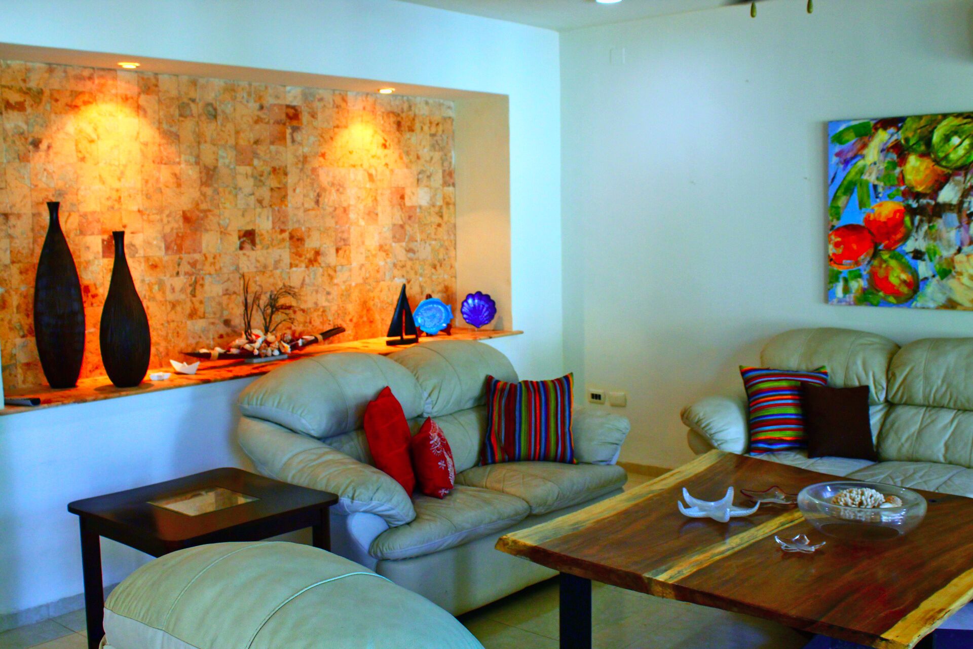 Luxury Villa | Living room | 32-inch flat-screen TV with cable channels, TV