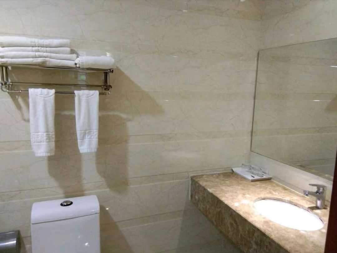 TV LCD 42-inch có truyền hình cáp 