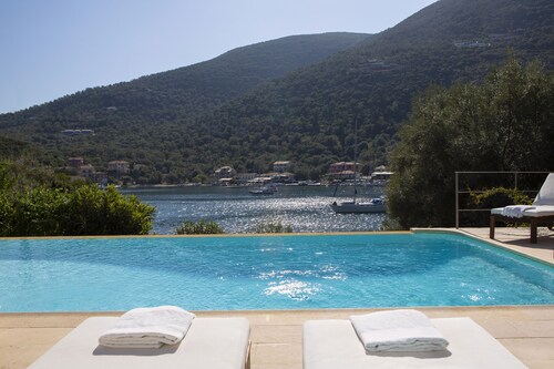 Arodo Seaside Villas, Villa Christina