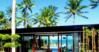 Beachfront Villa Inca- Breakfast included