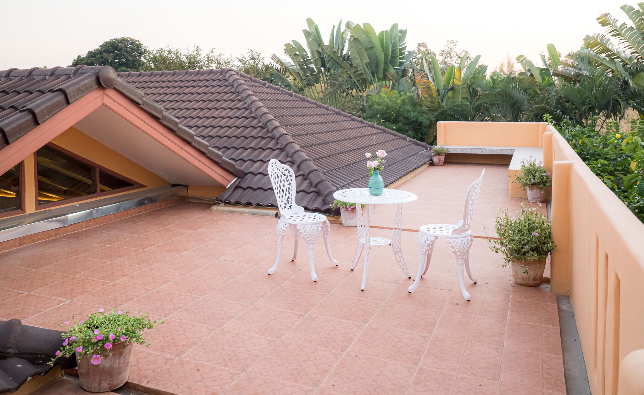 屋外ダイニングエリア