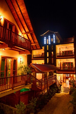 บริเวณภายนอก