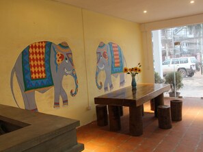 Lobby sitting area - Poyer Hotel (Siem Reap)