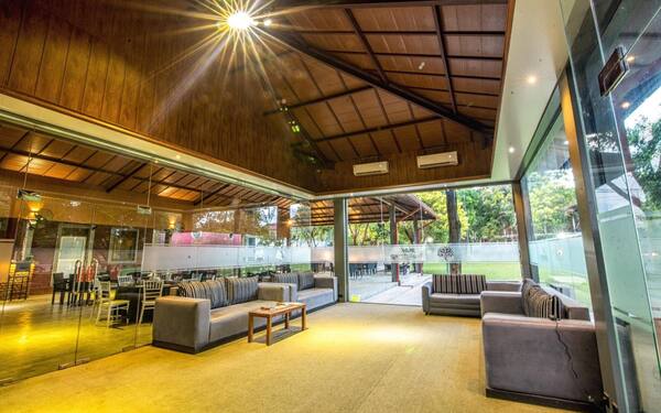 Hotel Mahanuge