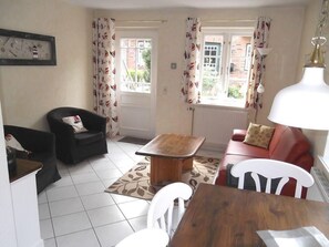 Unclassified image, 2 of 11, button