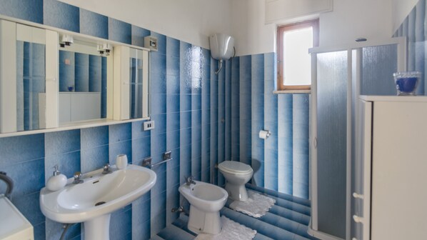 Toilet paper - VILLA SALINA MONACI, BEACH FRONT (San Pietro Spekijarika)