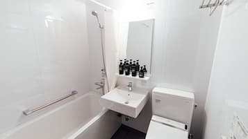 Comfort Triple Room, Private Bathroom | Bathroom | Shower, free toiletries, hair dryer, towels