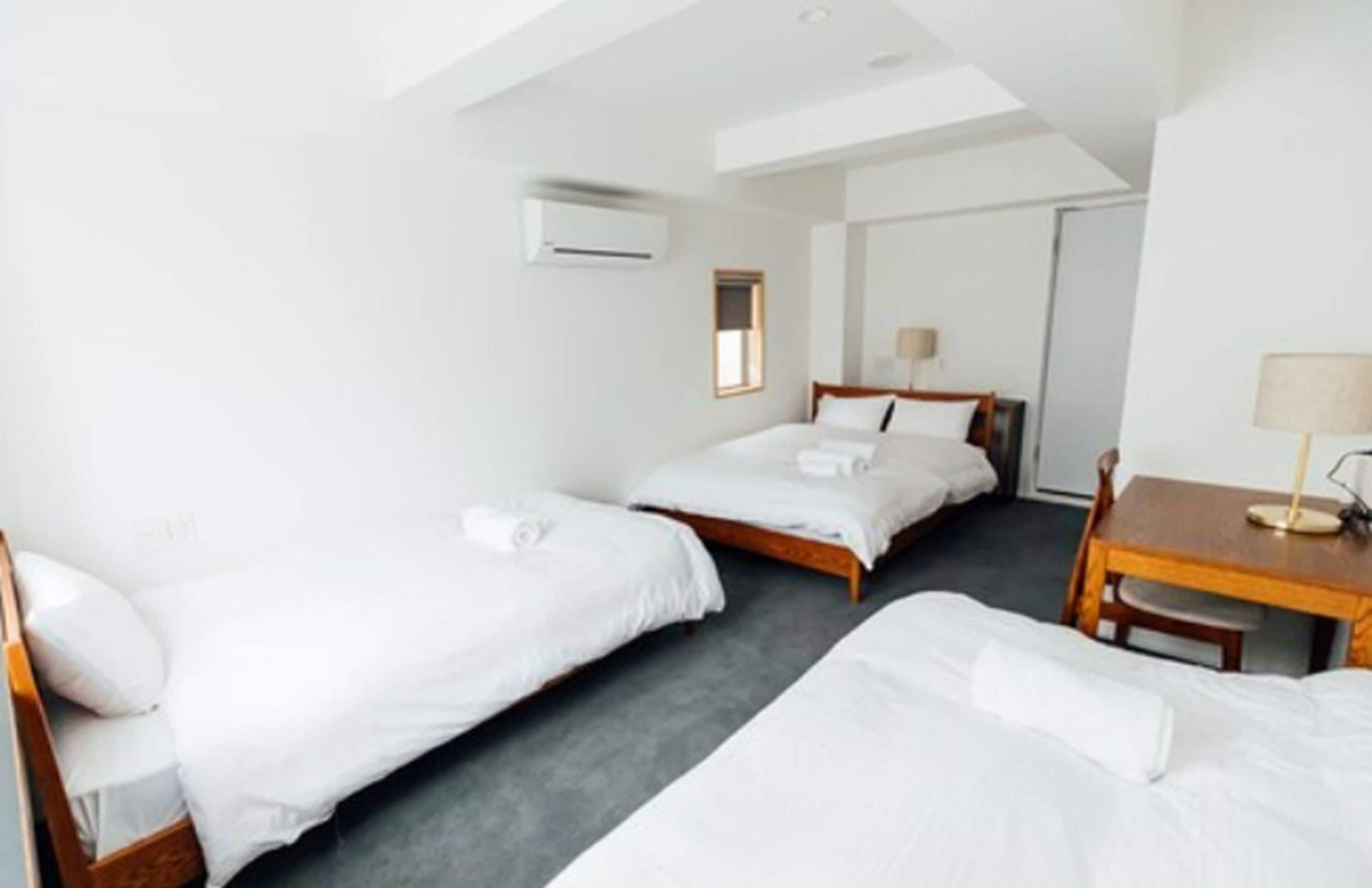 Bureau, fer et planche à repasser, Wi-Fi gratuit