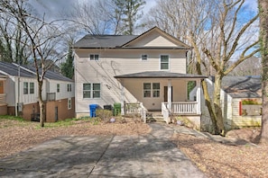 Exterior - Chic Atlanta Home < 4 Mi to Mercedes-Benz Stadium! (Atlanta)