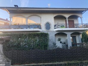 Exterior - SmartSuite apartment with terrace in Stresa (Stresa)
