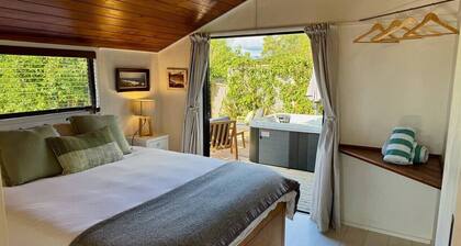 Raglan View Cottage • Spa Pool