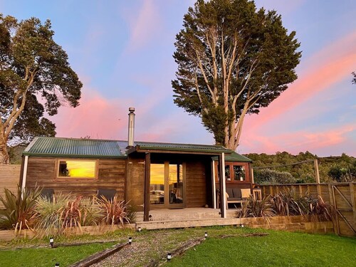 Raglan View Cottage • Spa Pool