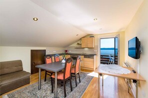 Dining - Holiday apartment mit Meerblick (Crikvenica)