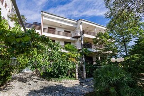 Exterior - Holiday apartment mit Meerblick (Crikvenica)
