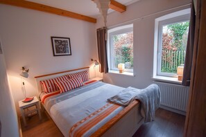 2 chambres, bureau, Wi-Fi, draps fournis