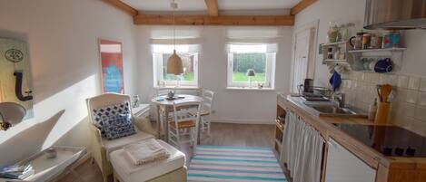 KĂŒhlschrank, Ofen, GeschirrspĂŒler