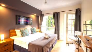 2 bedrooms, desk, iron/ironing board, travel cot