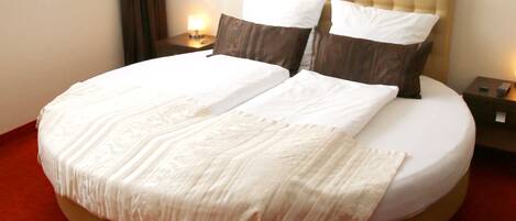 1 habitación, escritorio, wifi y ropa de cama