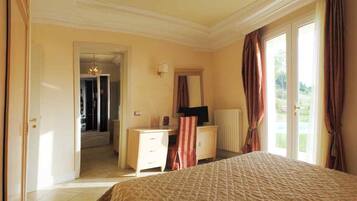 5 sovrum, strykjÀrn/strykbrÀda, gratis wi-fi och sÀngklÀder