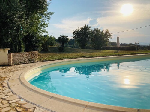 Wunderschönes Ferienhaus, WLAN, Meer, Strand, Angebote, Swimmingpool