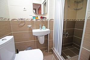Apartment, 1 Bedroom | Bathroom